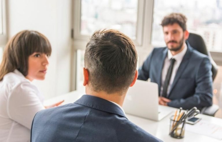 The Essential Role of a Divorce Lawyer: A Guide for Clients